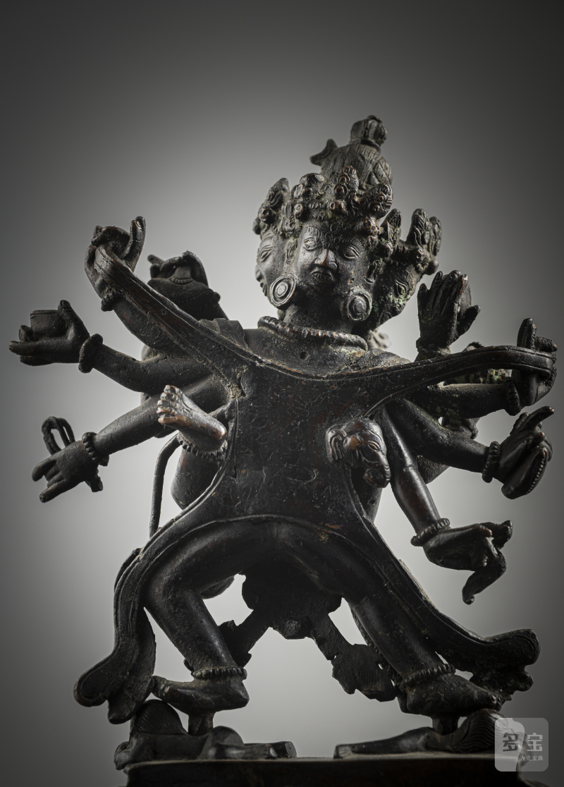 A BRONZE FIGURE OF CAKRASAMVARA AND HIS PARJNA - 图5